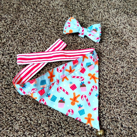 Holiday Bow and Bandana for Dog - Picture 1 of 6